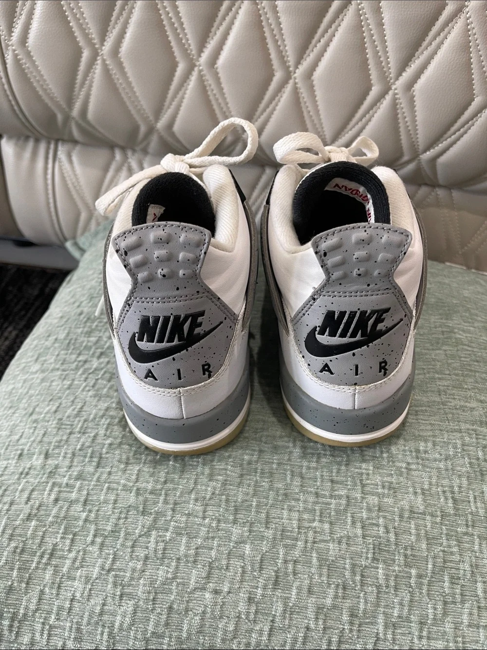 Jordan Men’s Retro white cement Sneakers in white, Black & Red. Size 6Y